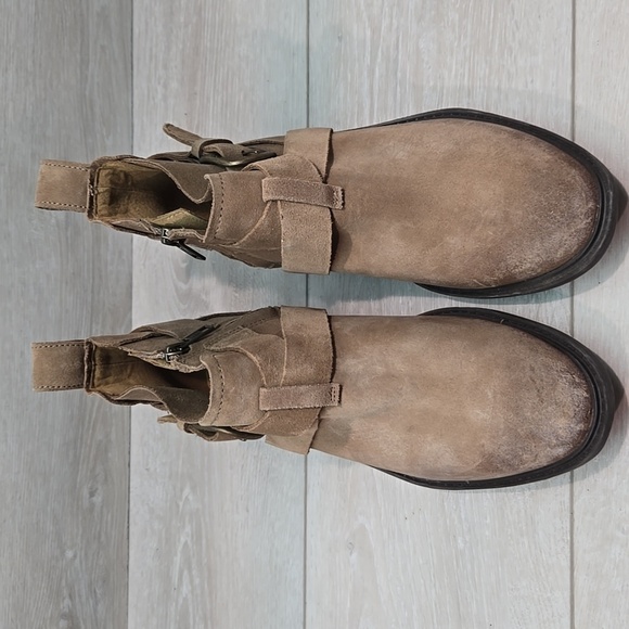 NWOB UGG Wymla Ankle Distressed Leather Buckle Detail Moto Boho Shoes Sz 8 - Picture 4 of 13